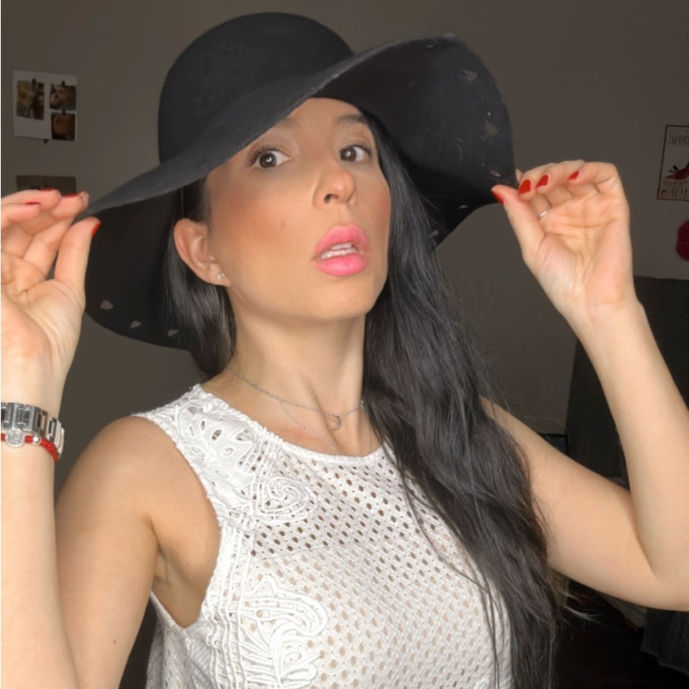 NWT Black Hat